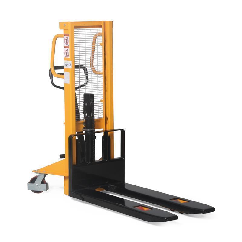 Mini emelő a raktározási folyamathoz2