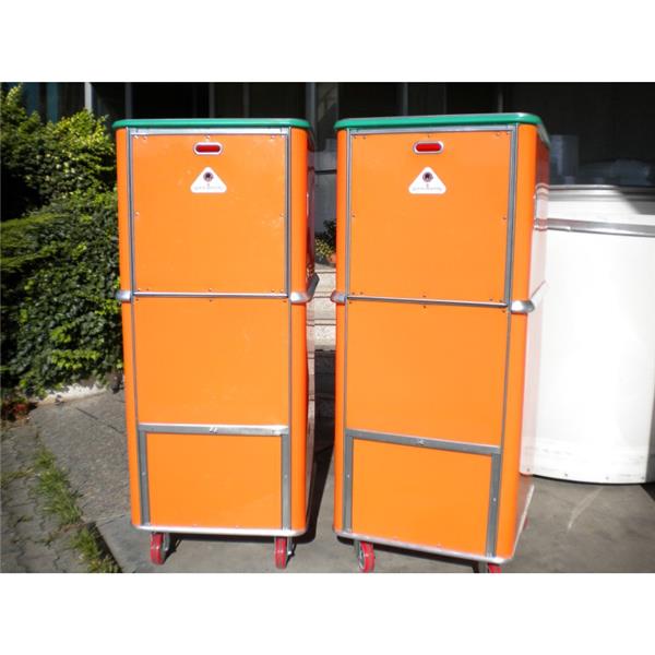 Plastic laundry trolley with non-toxic polyethylene housing