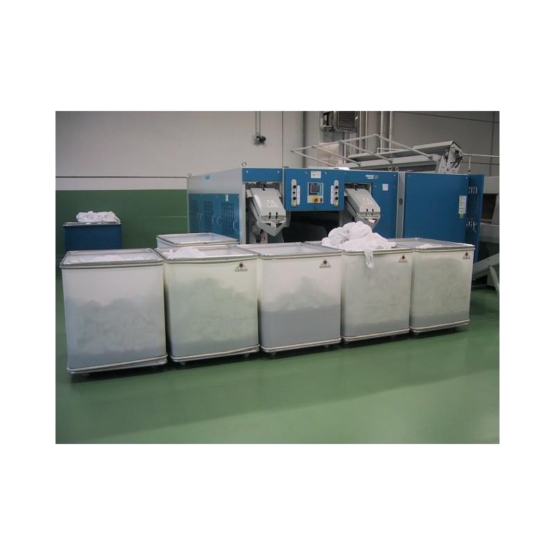Plastic box trolley for laundries, hotels or industry (solid sides)
