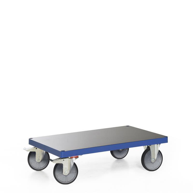 Movable plate for moving goods