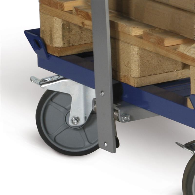 Transport supply trolley for pallets