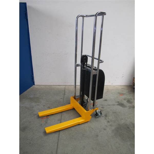 Semi-elektrisches Mini-Hubgerät.