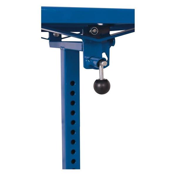 Stalak stolić z nagibom
