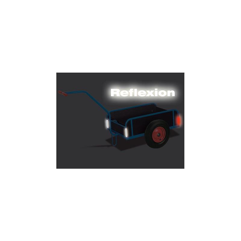 Kisebb kocsi teljes oldalakkal