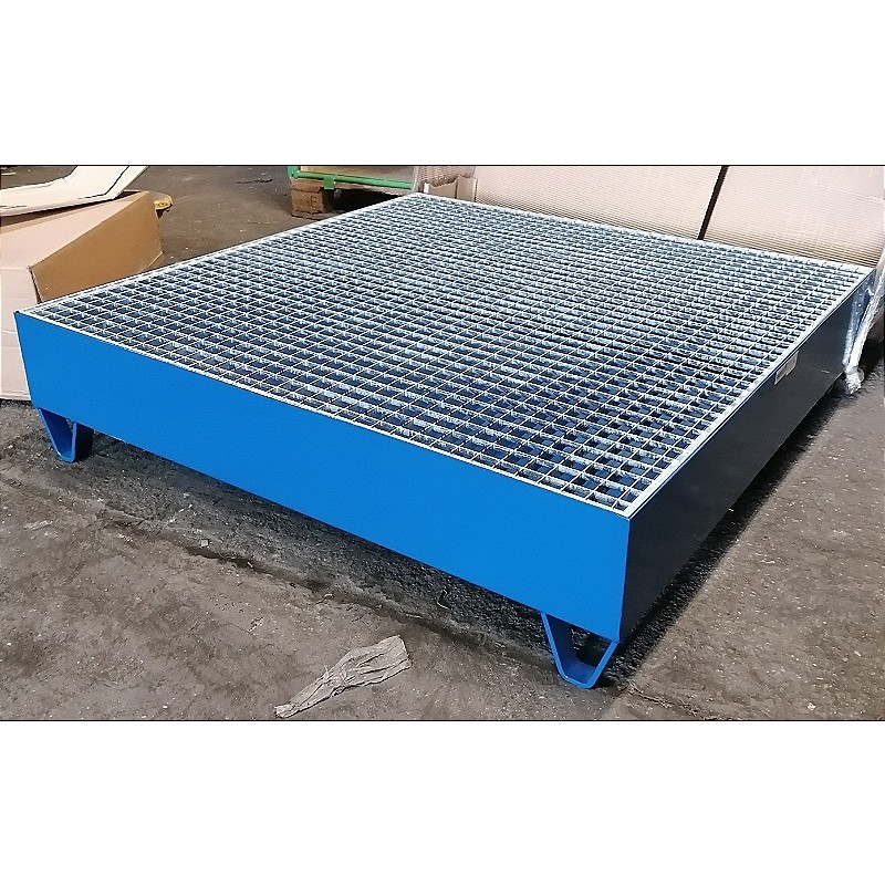 Stand for barrels with mesh tray for 4 barrels 200 l.