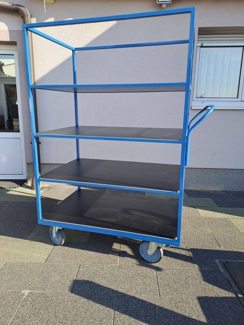 Zbirni transportni voziček za težke materiale