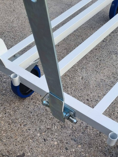 Paletni vozički z rudo za vlakovno vleko