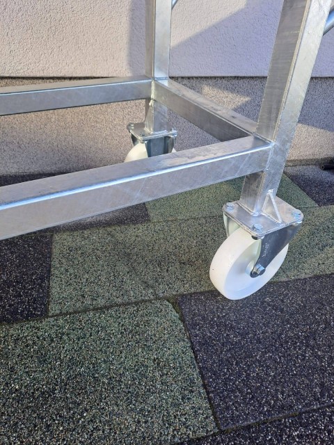 Vroče pocinkani prilagojeni mizni vozički