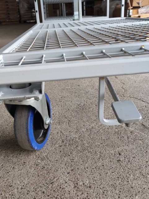 Prilagodljiva premična stojala za višinsko zlaganje