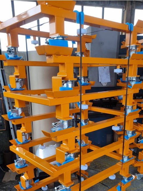 Izdelava u okvirjev s kolesi posebnih barv