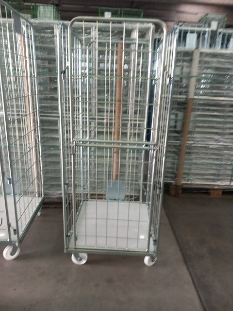 Izdelava vozičkov s polnim dnom za pralnice