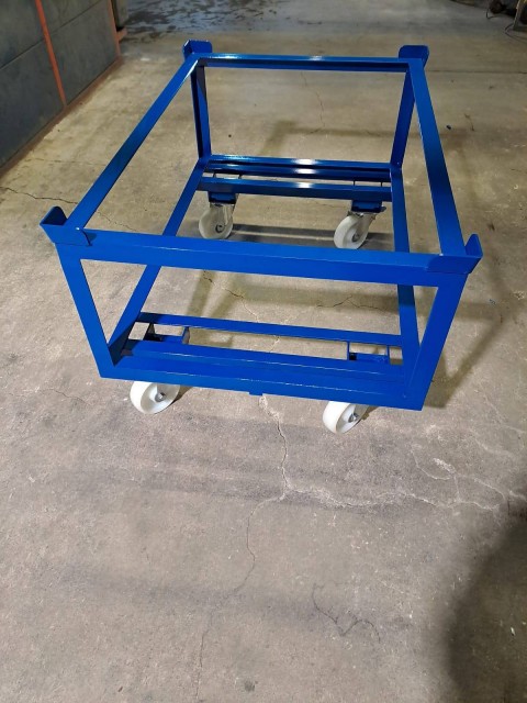 Izdelava standardnih premičnih okvirjev z nadgradnjo