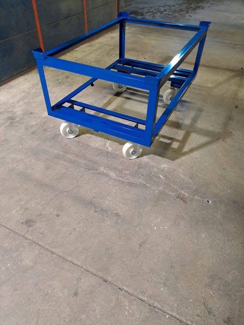 Izdelava standardnih premičnih okvirjev z nadgradnjo