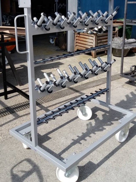 Nosilni vozički za sestavne dele v proizvodnji