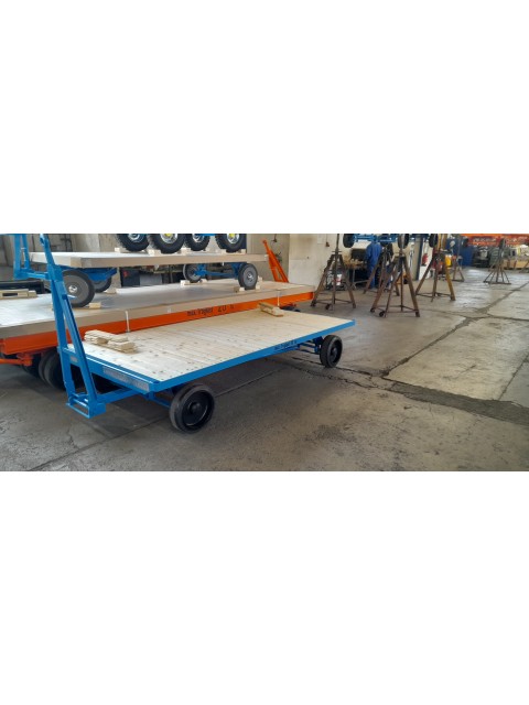 Industrijske prikolice priklopniki za večja bremena
