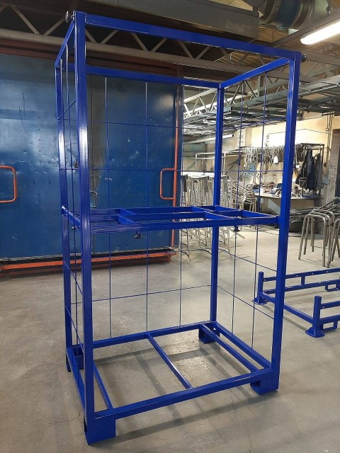 Izdelava skladiščnih stojal za industrijo elektronike