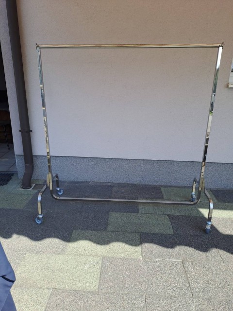 Izdelava stojal za oblačila visokih nosilnosti