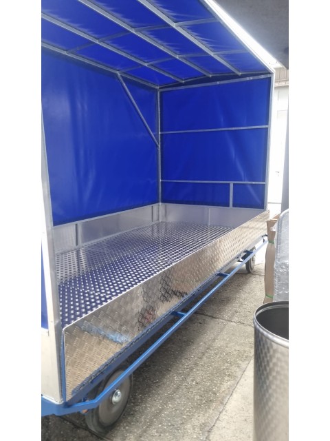 Izdelava industrijskih prikolic s cerado