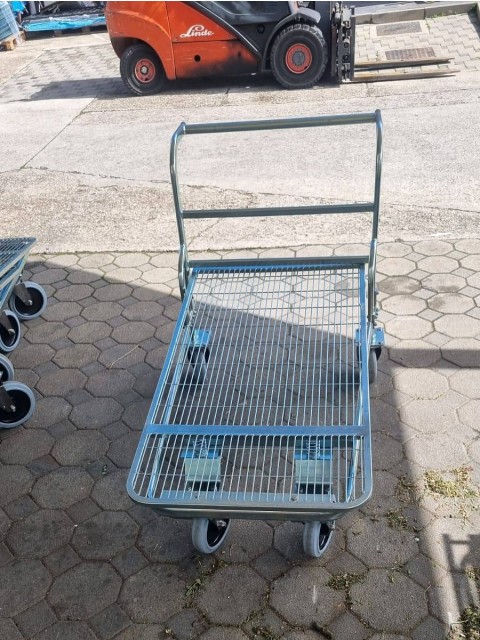 Kovinski trgovinski vozički za blago