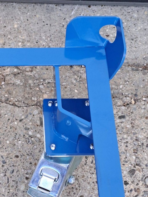 Izdelava malih vozičkov za težke industrijske zaboje