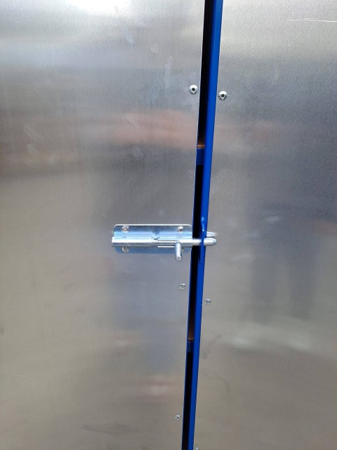 Zabojniki s kolesi iz aluminija za notranjo logistiko