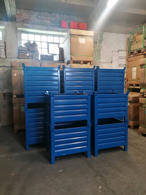 Kovinski zaboji različnih volumnov po meri