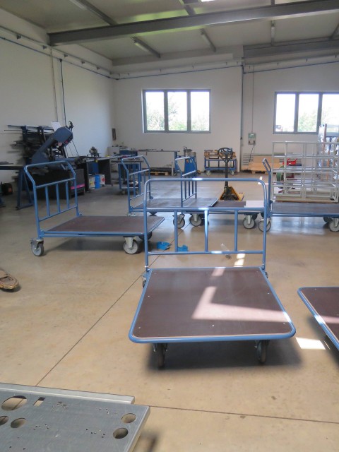 Vozički s platformo po meri za trgovine