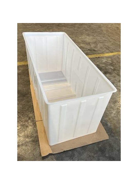 Plastični zaboji s pokrovom