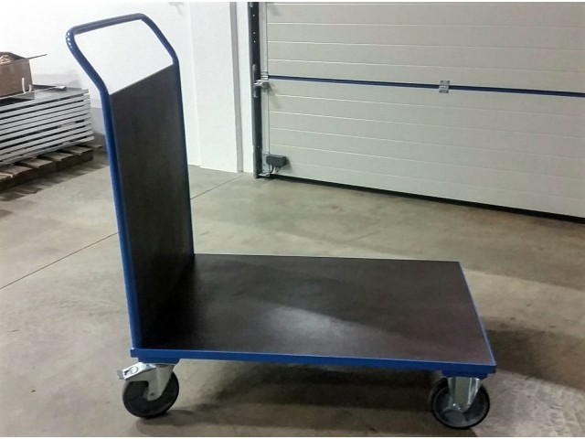 Flache Plattformwagen für die Postzustellung