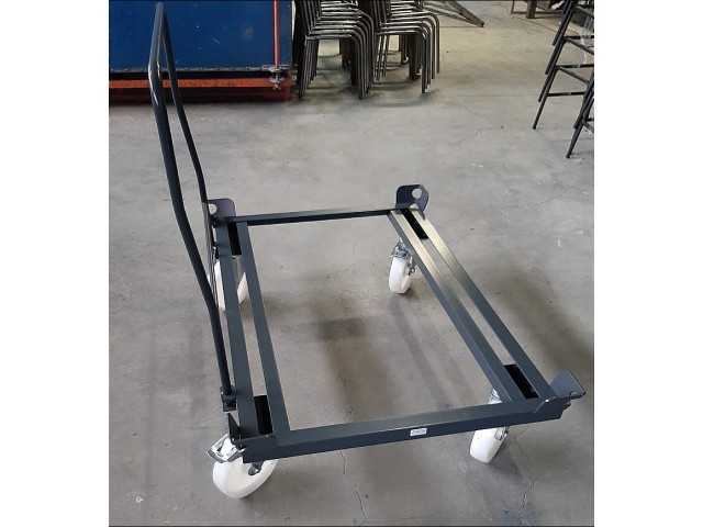 Herstellung von speziellen Fahrgestellen mit seitlich einsteckbaren Schiebegriff
