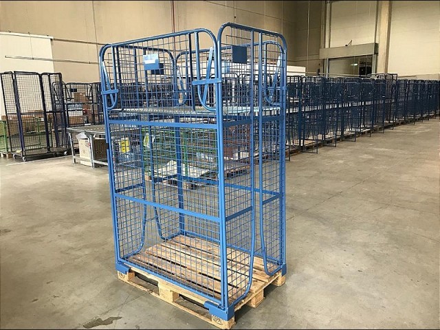 Spezial konstruierter Aufsatz-Gitterbox mit Zwischenboden, für Elektronikgrossahandel