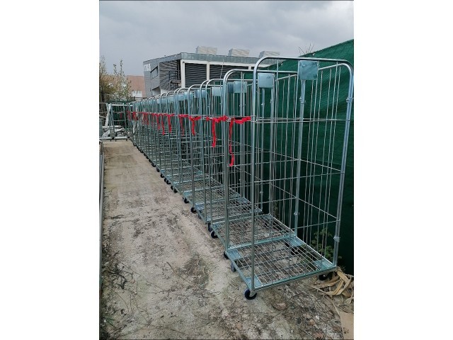 Wäschecontainer nach Kundenwunsch