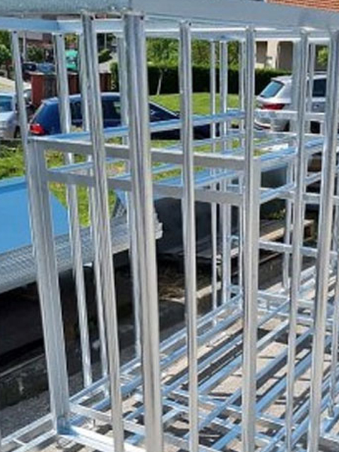 Proizvodnja transportnih paletnih okvirjev z nadgradnjo