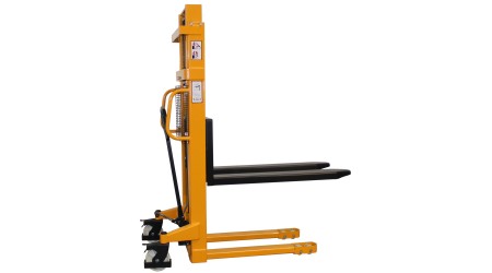 Rack-forklifts-for-height-lifting