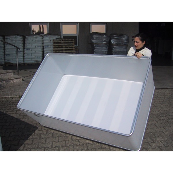 Plastic box trolley for laundries, hotels or industry (solid sides)