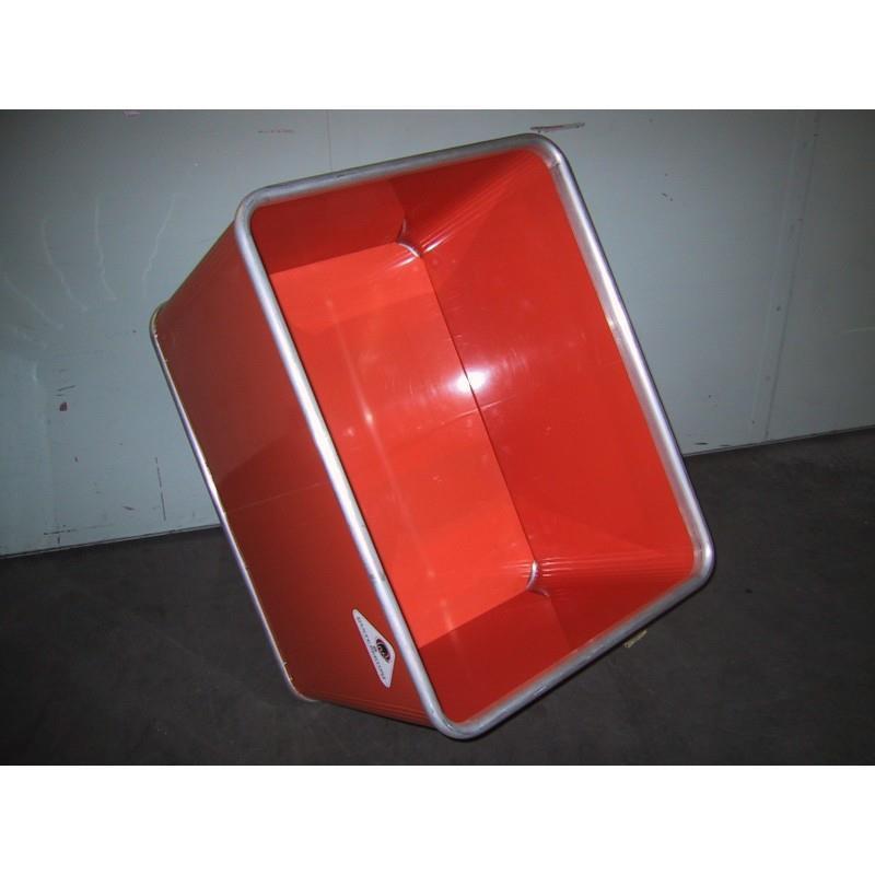 Plastic box trolley for laundries, hotels or industry (solid sides)