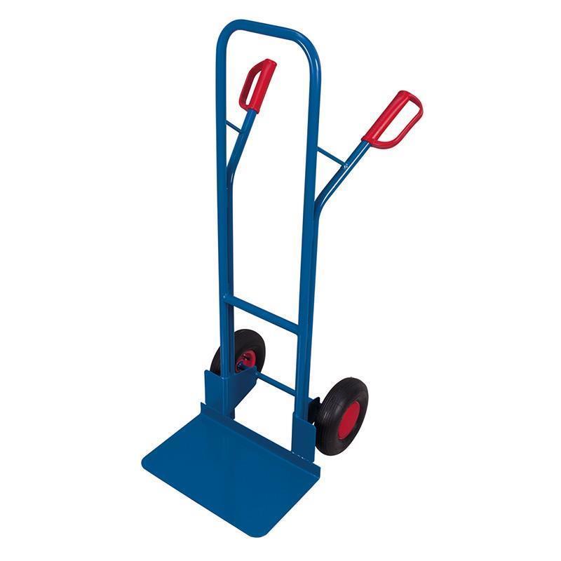 Hand trolley with spacious loading shovel